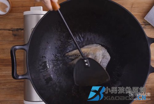 怎么做三文鱼头汤？