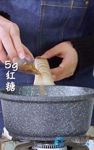 海盐奶盖珍珠奶茶的做法