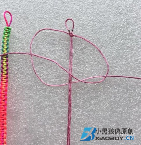 手工编织：平结五彩手链的简单编法