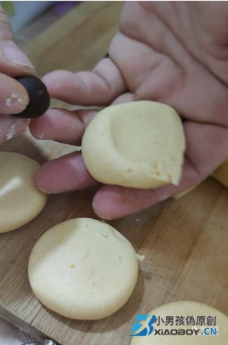 如何制作软糯可口的南瓜饼？