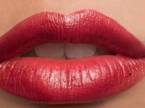 情绪不稳定。有痣的人情绪不稳定