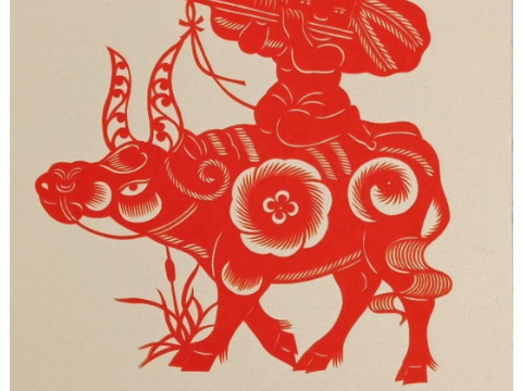 2021牛年出生穿什么比较好