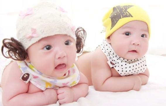 2016年命名的双胞胎女孩