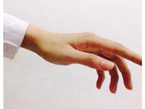 注定要离婚的女人的手掌