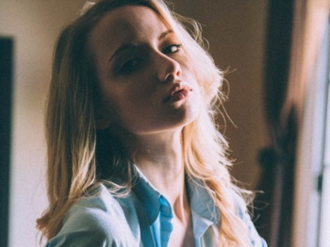 用恰当的方法巧妙地分析八个以上人物的命运