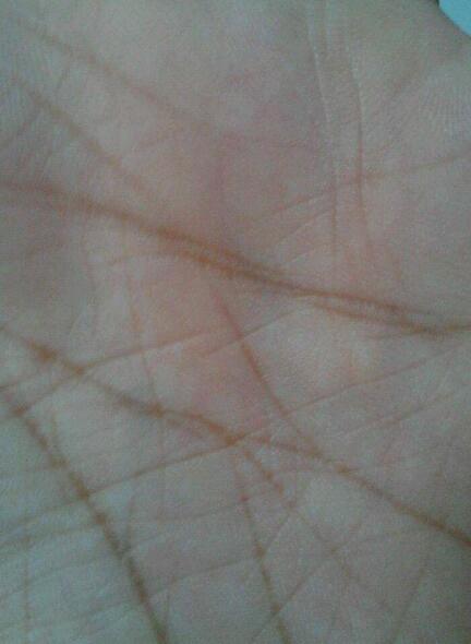 解释情感线断裂的次数，算命师注意断裂