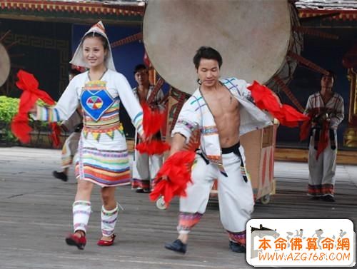 基诺族住什么房子基诺族人最喜欢住竹楼