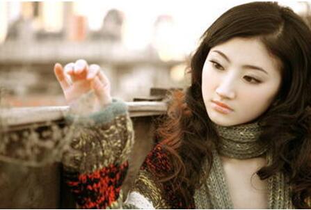 浅析田静的美人脸