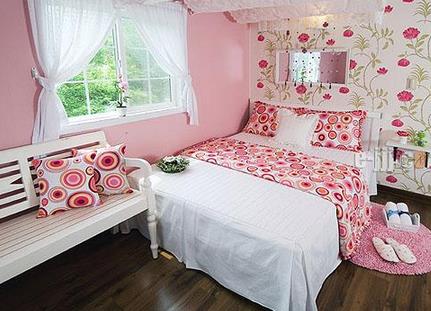 布置王桃花女儿的闺房