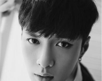 LAY是聪明还是愚蠢