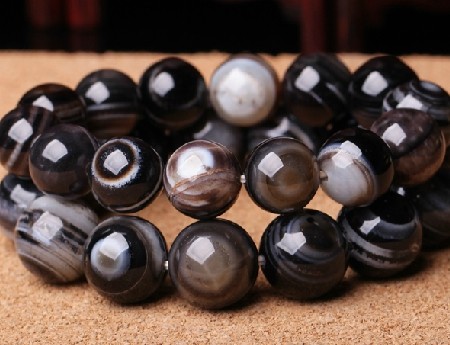 影子石的作用和功效