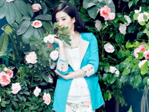 聪明而强大的女人的脸