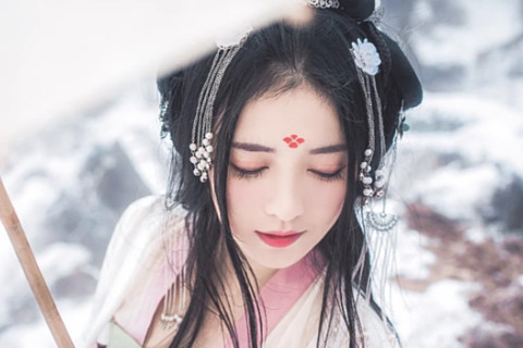 手掌上没有乱七八糟的线条不好吗