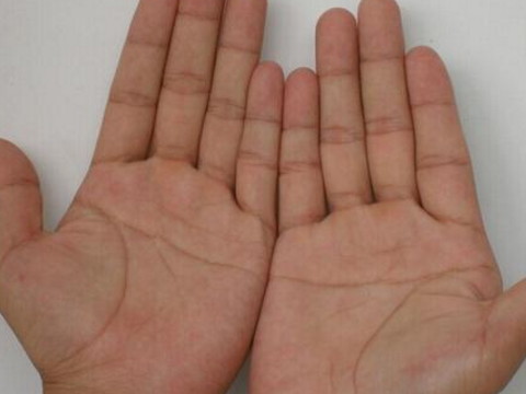 手里拿着十个簸箕的女人会有什么下场