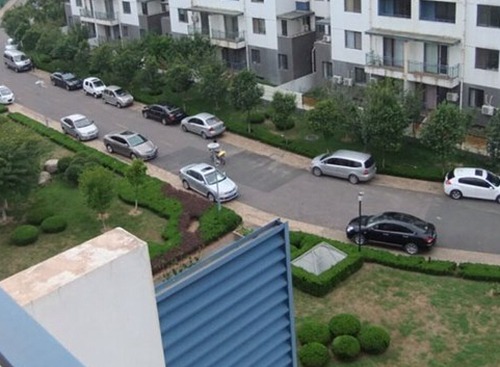 反弓路的风水格局