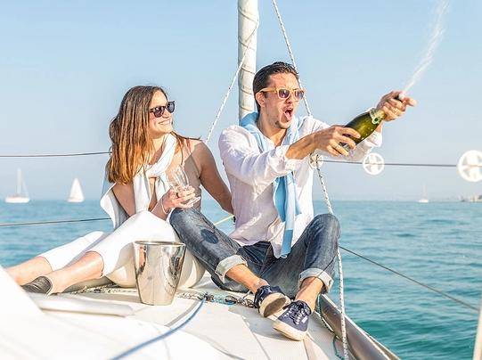 什么生肖最适合蛇水瓶座