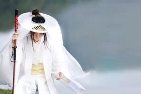 脚背上面有痣不是好吗