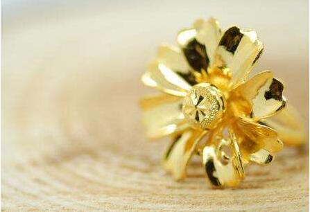 以五行为黄金属性的汉字全集