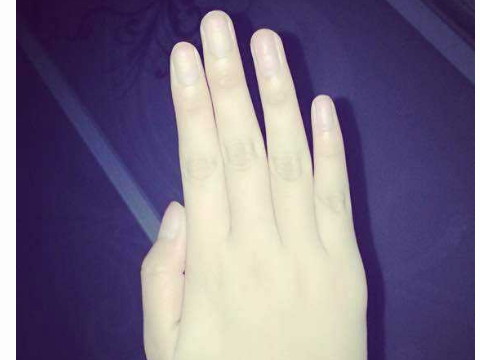 食指和无名指一样长，好吗