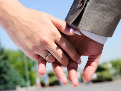 91年的羊男和90年的马女配成对好吗