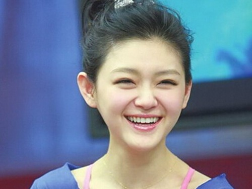 女人的耳朵好吗