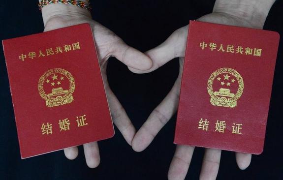 2017年12月领结婚证