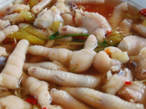 梦见吃泡椒凤爪