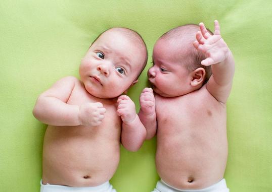 鸡年如何给双胞胎宝宝取名