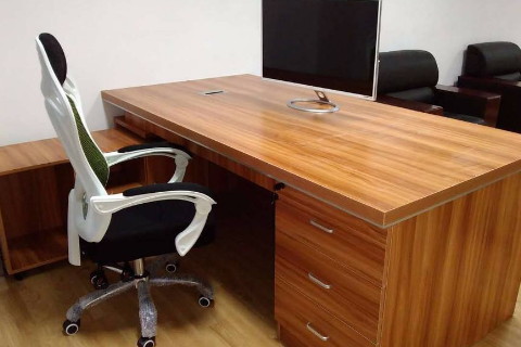 书桌朝向风水书桌的最佳方位