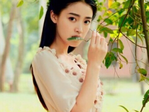 面容高贵的女人