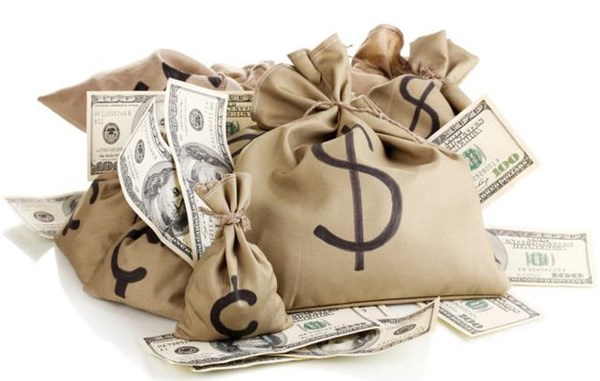 八字日柱看谁一辈子生活富足