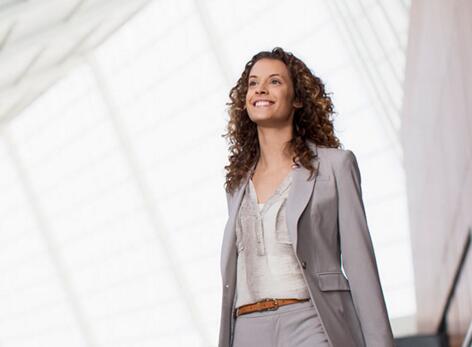 阳历10月4日是什么星座