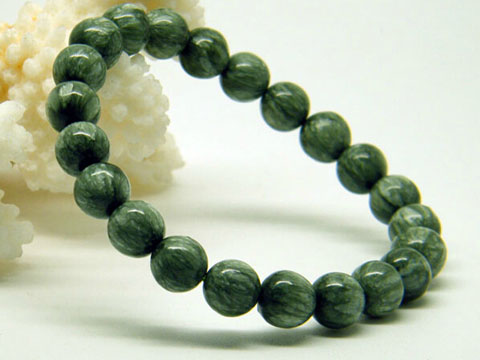 绿龙晶的作用和功效以及鉴别方法