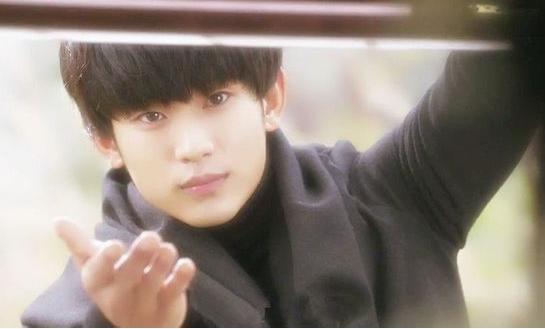 男孩很悲伤，有很长的网名