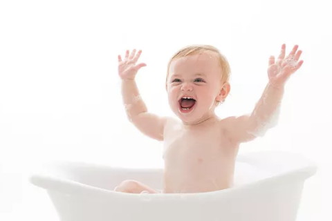 猪年宝宝的出生名字很好听