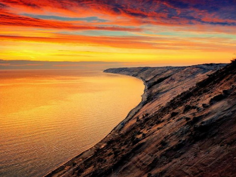 旺父母的出生日期 什么时辰出生的孩子旺父母